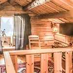 Stunning In With Kitchen Holiday home *