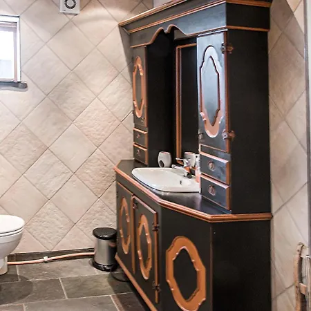 Stunning In With Kitchen Feriehus *