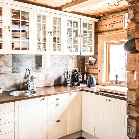 Stunning In With Kitchen Feriehus *