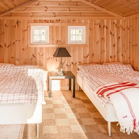 Hébergement de vacances Stunning In With Kitchen *